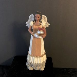 Angel figurine